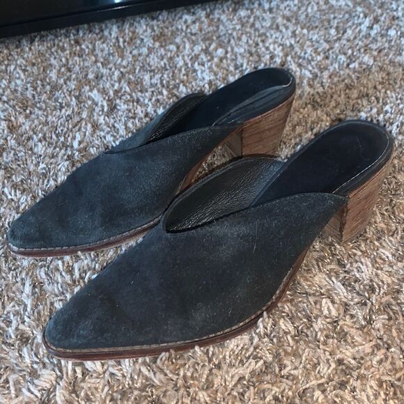 Free people black suede-leather heeled mules, size 38. - Picture 1 of 7